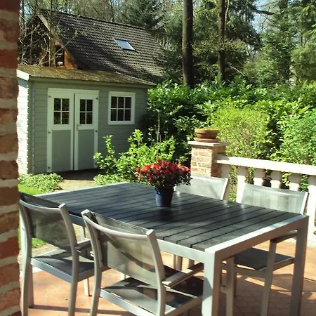 Rainbow Lodge Ursel Exterior photo