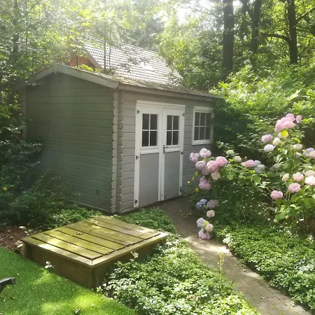 Rainbow Lodge Ursel Exterior photo