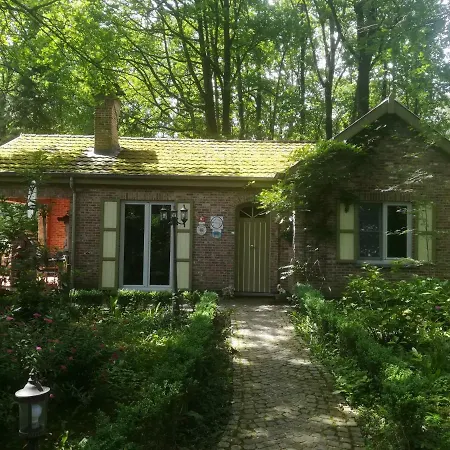 Rainbow Lodge Ursel Exterior photo
